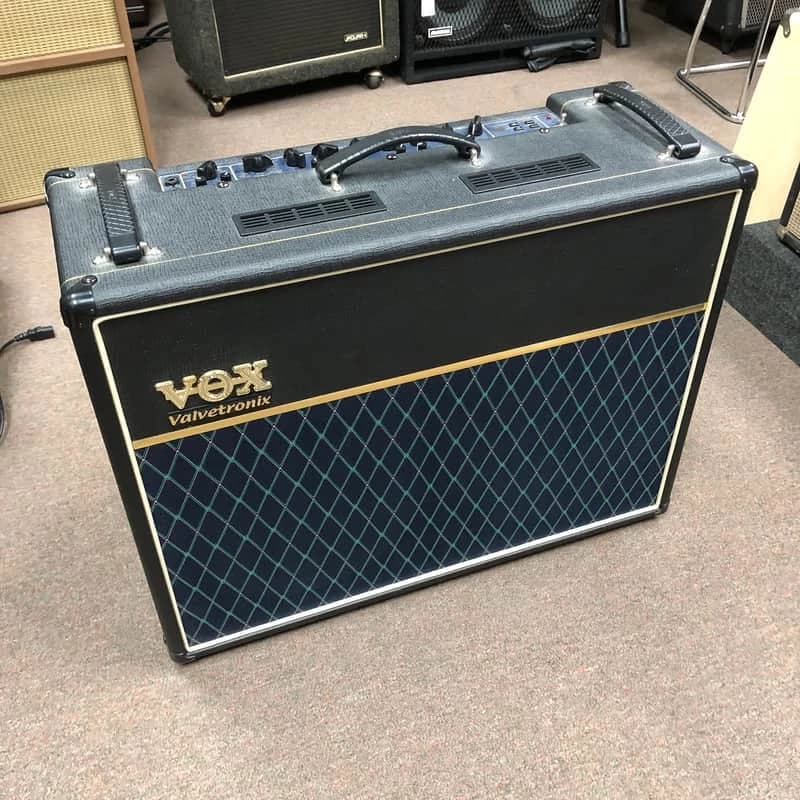 Vox AD120VT Valvetronix Modeling Amplifier w/ owner manual